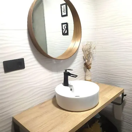 Apartament Precioso Duplex A 2 Min De La Playa De La Caleta
